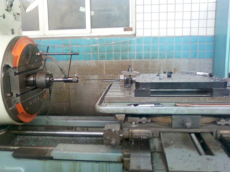 深孔鉆要不要澆地基？